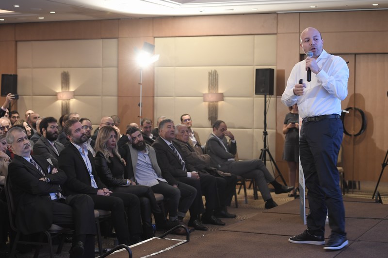 out of the BOX3003.JPG